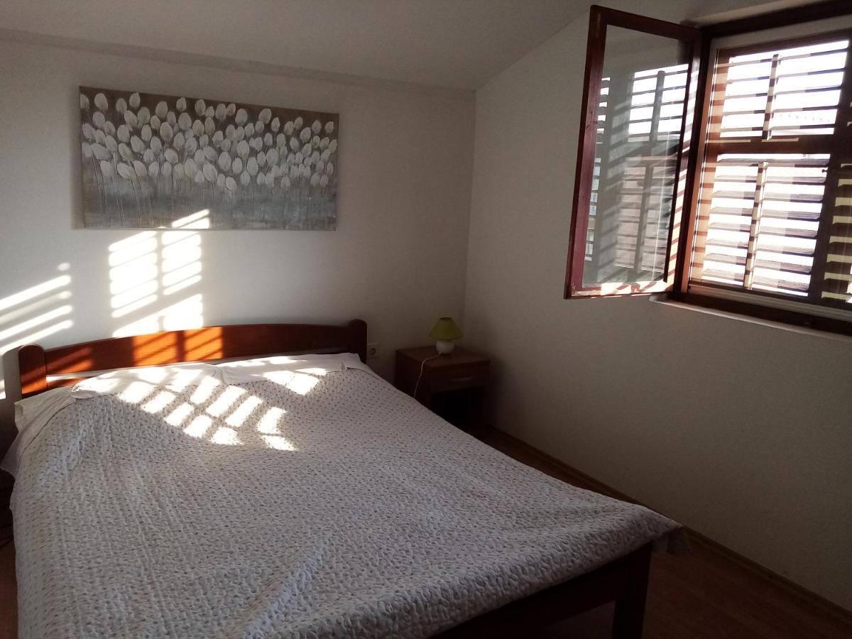 Apartment Maja Zára Kültér fotó